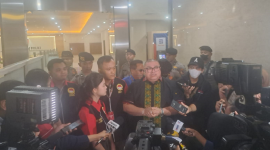 Foto: Kate Victoria Lim Tampak Dengan Pengacara Razman Arif Nasution