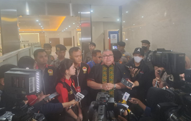 Foto: Kate Victoria Lim Tampak Dengan Pengacara Razman Arif Nasution