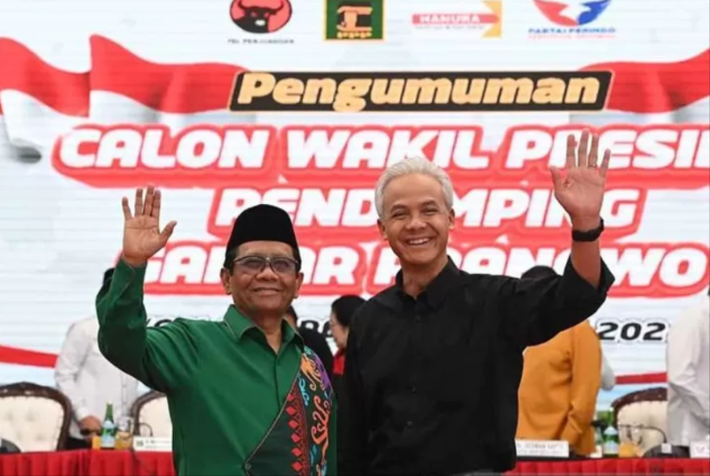 Foto: Mahfud MD dan Ganjar Pranowo