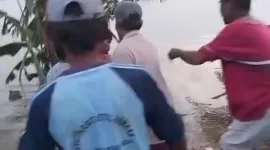 Warga Kampung Kobak Rotan Kabupaten Bekasi