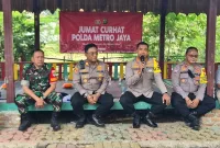 Giat Jumat Curhat di Desa Cipayung Kabupaten Bekasi