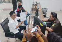 Ketua Umum LSM SNIPER, Gunawan Saat Memberikan Laporan ke Kejari Kabupaten Bekasi