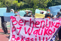 Aksi Mahasiswa di Gedung DPRD Kota Bekasi