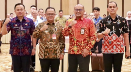 Foto: Pj Walikota Bekasi Raden Gani Muhamad (Kedua dari kiri)