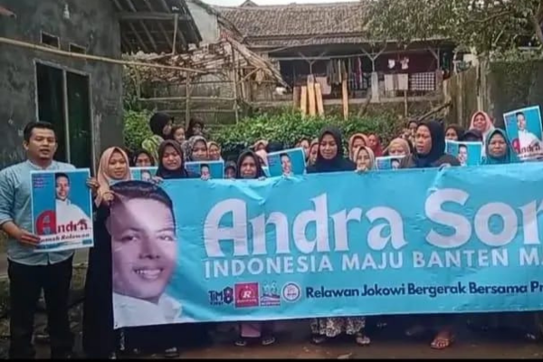 Emak-Emak Relawan Jokowi Bergerak Bersama Prabowo 