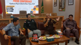 Foto: Kajari Jakarta Utara, Dandeni Herdiana Saat Memperkenalkan Diri Dengan Awak Media