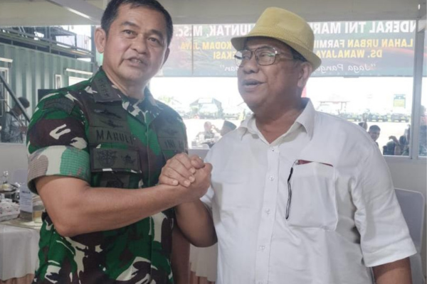 Foto: Kepala Staf Angkatan Darat, Jenderal TNI Maruli Simanjuntak Bersama Sekjen WBI, H. Obing Fachrudin