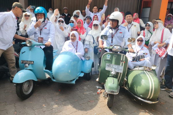 Persiapan Pasangan Calon Walikota Bekasi, Heri Koswara dan Sholihin ke KPU Kota Bekasi