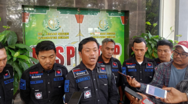 Keterangan Foto: Ketua Umum LSM LIAR, Nofal Usai Audensi Dengan Kejari Kabupaten Bekasi