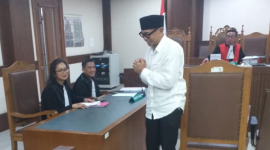 Foto: Prof Marthen Napang Saat Dipersidangan