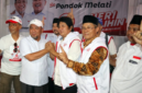 Foto: Heri Koswara & Bang Udin Wangsa Jabat Tangan