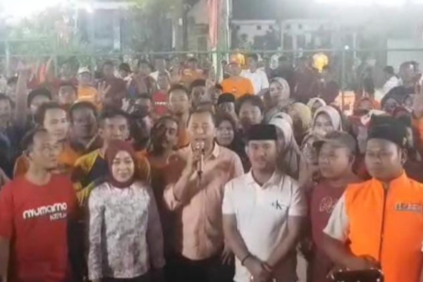 Foto: Nyumarno & Calon Bupati Bekasi, Ade Kusawara Kunang 