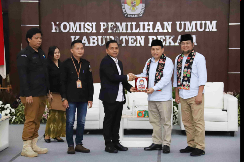 KPU Kabupaten Bekasi Saat Menerima Pendaftaran