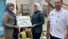 Foto: Kajari Kabupaten Bekasi, Dwi Astuti Beniyati, SH, MH (Tengah)