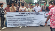 Foto: Aksi Hamas Indonesia di Depan Kejaksaan Agung RI