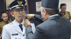 Foto: Pelantikan Pj Desa Serang, Cikarang Selatan, Achmad Fadillah