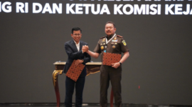 Foto: Ketua Komjak RI, Puyono Suwardi & Jaksa Agung, ST. Burhanuddin
