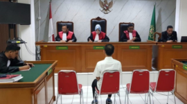 Foto: Soleman di Ruang Persidangan Tipikor Bandung, Jawa Barat