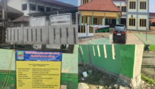 Foto: Pagar SDN 04 Desa Sumberjaya, Kantor Kelurahan Kebalen dan Pagar SDN 05 Cipayung, Kabupaten Bekasi 