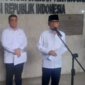 Foto: Menteri Desa PDT, Yandri Susanto Saat Menyampaikan Klarifikasi dan Permohonan Maaf Kepada Wartawan dan LSM