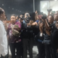 Foto: Saksi korban Jhon Palinggi saat memberikan keterangan pers usai sidang pemalsuan dokumen di PN Jakpus, Rabu (12/3/2025)