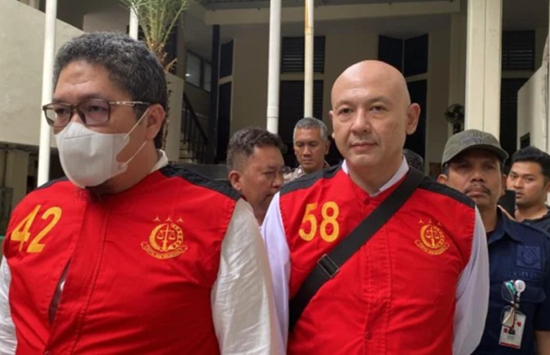 Terdakwa Arif Nugroho alias Bastian dan Muhammad Bayu Hartanto 