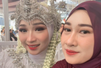 Foto: Nadia Fatimah Azzahra (Kiri) Bersama Kakaknya Nurhalimah Febriani (Kanan)
