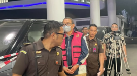 Foto: Direktur Pemberitaan Jak TV, TB Ditahan Penyidik Kejagung