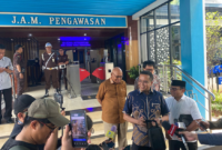 Koalisi Sipil Masyarakat Antikorupsi, Tim Pembela Demokrasi Indonesia (TPDI), Indonesia Police Watch (IPW) dan Pergerakan Advokat Nusantara (Perekat)