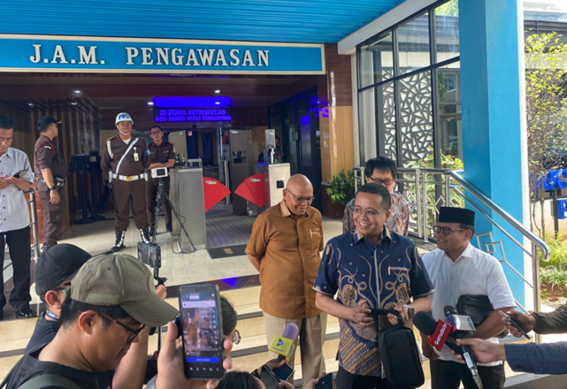 Koalisi Sipil Masyarakat Antikorupsi, Tim Pembela Demokrasi Indonesia (TPDI), Indonesia Police Watch (IPW) dan Pergerakan Advokat Nusantara (Perekat)