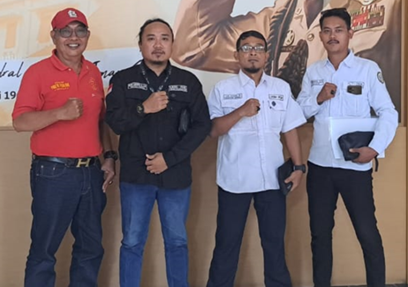 Foto: Tim Hukum PKM Saat di Polres Metro Kabupaten Bekasi, Jawa Barat