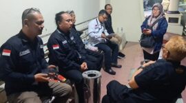 Foto: Yayan Maryana dan Istri Saat di Polres Metro Kabupaten Bekasi Bersama LBH Perisai Keadilan Masyarakat (PKN)