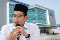 Foto: Direktur Usaha PDAM Tirta Bhagasasi, Ade Effendi Zarkasih