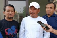 Foto: Kepala Desa Jayamukti, Cikarang Pusat, Iwan (Iwan Gepeng)