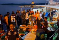 Proses Evakuasi KM Barcelona VA di Perairan Minahasa Utara