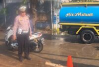 Foto: Kanit Lantas Polsek Cikarang Utara, AKP Carmin Saat Dilokasi 