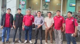 Foto: Dr. Weldy Jeves Saleh, SH, MH (Tengah) Bersama Jajaran AWIBB Jawa Barat