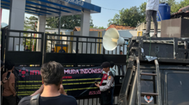 Foto: Aksi IMI Depan Kantor PT. TransJakarta