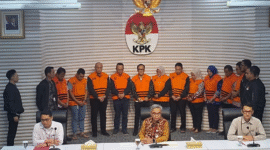 KPK Menampilkan 11 Tersangka