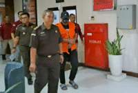 Foto: 2 Tersangka Kasus Pengelolaan Plaza Klaten