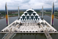 Foto: Masjid Al Jabbar Bandung
