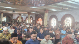 Foto: Polda Metro Jaya Gelar Sholat Ghaib