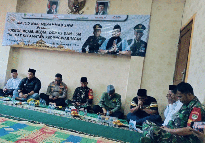 Photo: Suasana Peringatan Maulid Nabi Muhammad SAW di Kecamatan Kedungwaringin 