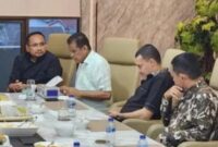 Photo: Eks Menag Yaqut Cholil Qoumas diduga lakukan pertemuan dengan pemilik Maktour Travel, Fuad Hasan Mansyur dan sejumlah pengusaha biro perjalanan haji dan umrah
