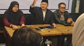 Photo: Bambang Sunaryo Saat Gelar Konferensi Pers
