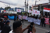 Photo: GRIB Jaya Saat Aksi Demi di Depan Kantor Kejaksaan Negeri Kota Bekasi