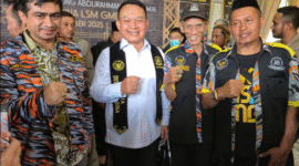 Photo: Jenderal TNI (Purn) Prof. Dr. H. Dudung Abdurahman, SE, MM, MH Bersama Jajaran LSM GMBI Distrik Kota Bekasi, Jawa Barat.