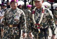 Photo: Panglima TNI Jenderal TNI Agus Subiyanto (Kanan)