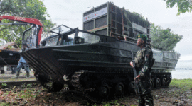 TNI Bantu Penyelamatan Badak di Taman Nasional 