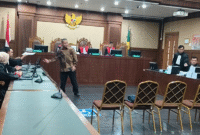 Photo: Hakim Djuyamto Saat Diruang Persidangan